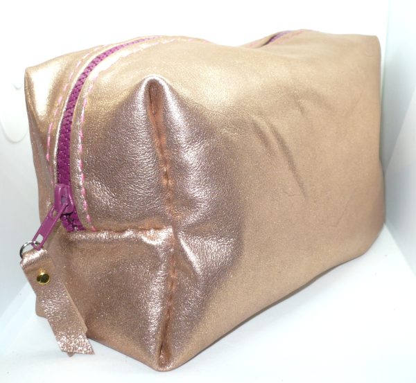 Weekender bag for her - Rose Gold - Image 3